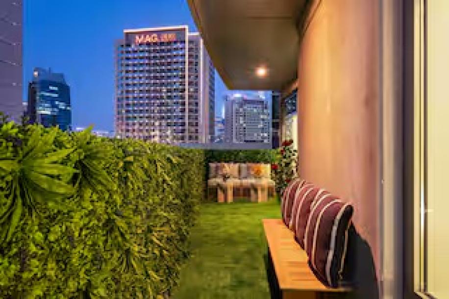 FIRST CLASS | 1BR | Stylish with Expansive Terrace-13