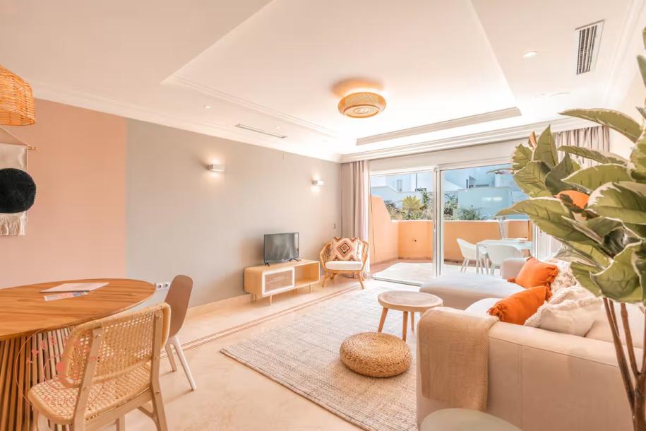 Stylish Apartment Aloha Hill Club Marbella-10