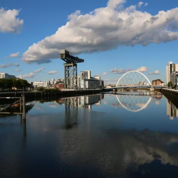 Spacious Modern Apartment in Glasgow West End-15